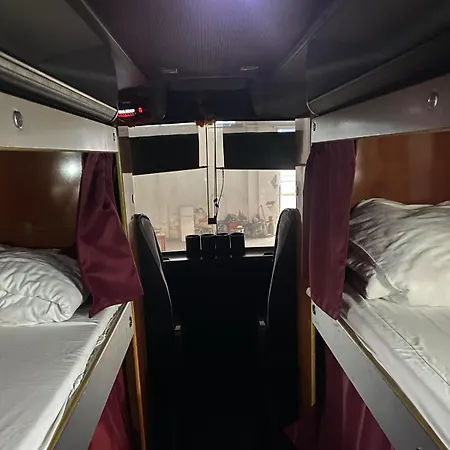Urban Nightliner טיראנה