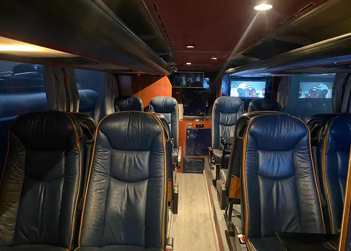 Bus Hotel On The Go * تيرانا