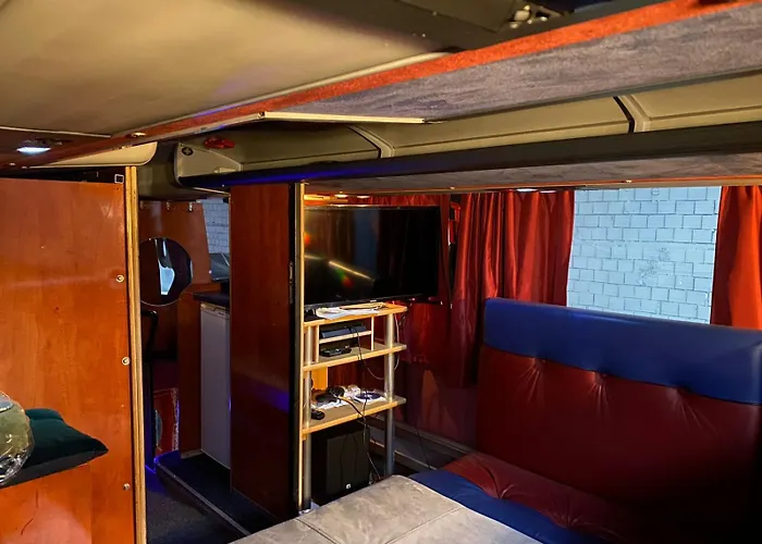 Bus Hotel On The Go تيرانا